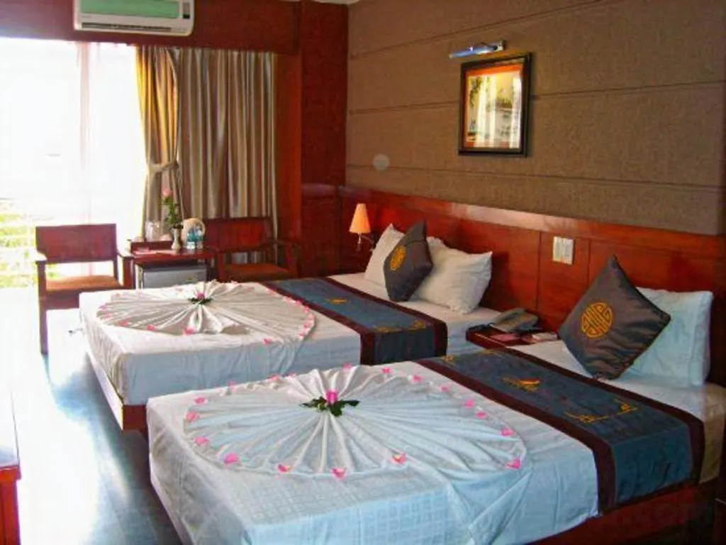Barcelona Hotel Nha Trang 3*,